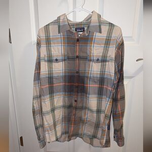 Patagonia Mens Long Sleeve Button Down